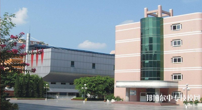 上海市旅游服務(wù)職業(yè)技術(shù)學(xué)校簡(jiǎn)介