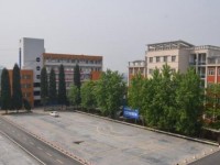 芷江民族職業(yè)中專學(xué)校電子電器及電工實訓(xùn)室