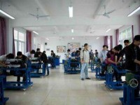 麗江地區(qū)技工學(xué)校計(jì)算機(jī)應(yīng)用與維修專業(yè)