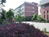 四川省邛崍市職業(yè)高級中學(xué)招生辦聯(lián)系電話