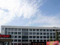 南充市營(yíng)山縣就業(yè)局一行來我校參觀交流