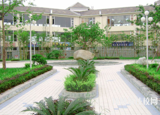 成都城市建設(shè)技工學(xué)校3