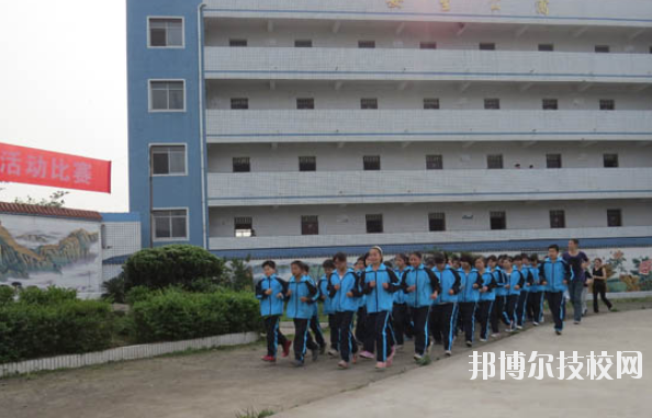 榮縣樂德職業(yè)中學(xué)校5