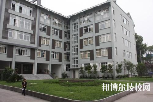 成都現(xiàn)代職業(yè)技術(shù)學校學校怎么樣