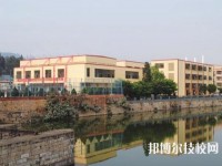 云南民族中等專業(yè)學(xué)校2020年報(bào)名條件、招生對(duì)象