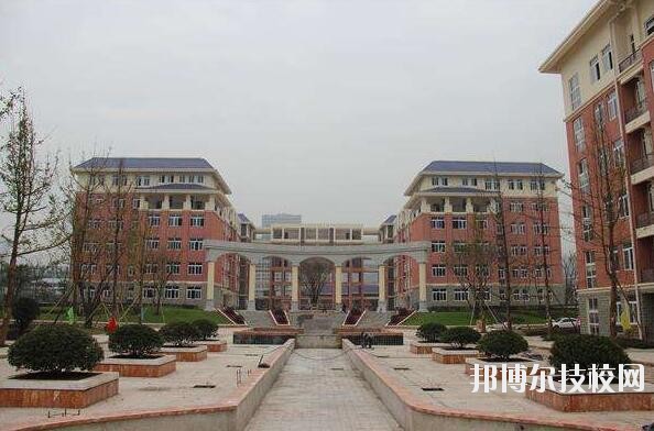 重慶教育管理學校怎么樣、好不好