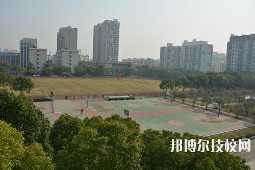 武漢市財(cái)貿(mào)學(xué)校2020年報名條件、招生要求、招生對象