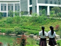 重慶女子職業(yè)高級(jí)中學(xué)2020年學(xué)費(fèi)、收費(fèi)多少