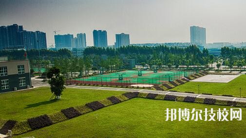 重慶城市建設(shè)技工學(xué)校2020年報(bào)名條件、招生要求、招生對(duì)象
