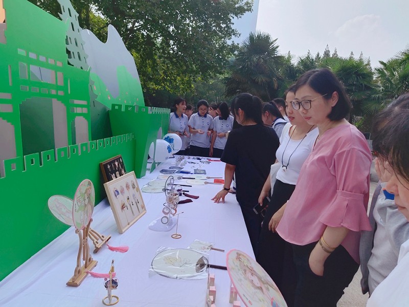 南京莫愁中等專業(yè)學(xué)校網(wǎng)站網(wǎng)址