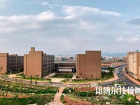 云南藝術(shù)學(xué)校2020年報名條件、招生對象
