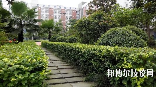 成都華商理工職業(yè)學(xué)校網(wǎng)站網(wǎng)址