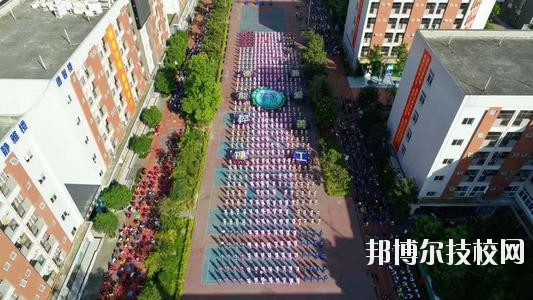 成都華商理工職業(yè)學(xué)校2020年報(bào)名條件、招生要求、招生對(duì)象