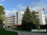 昆明財(cái)經(jīng)商貿(mào)學(xué)校2020年報(bào)名條件、招生對象