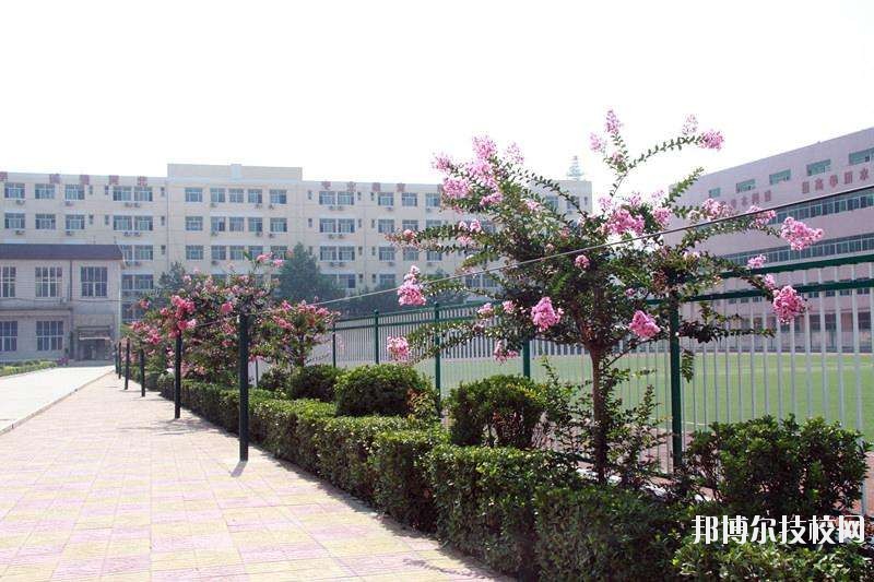 石家莊經(jīng)濟(jì)學(xué)校怎么樣、好不好
