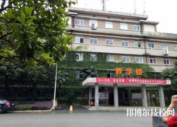 湖北郵電學(xué)校4