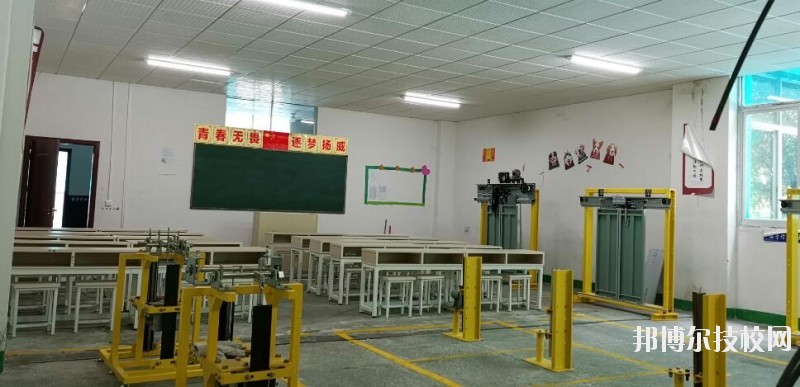 貴陽航洋動漫職業(yè)學(xué)校2020年學(xué)費、收費多少