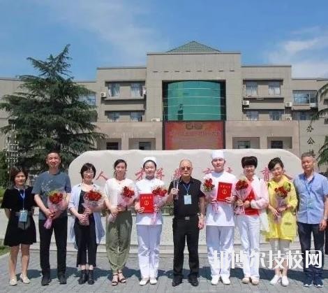 海寧衛(wèi)生學(xué)校2020年學(xué)費、收費多少 