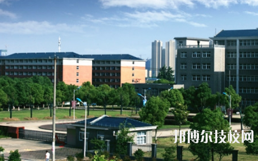 安徽明星科技中專學(xué)校7