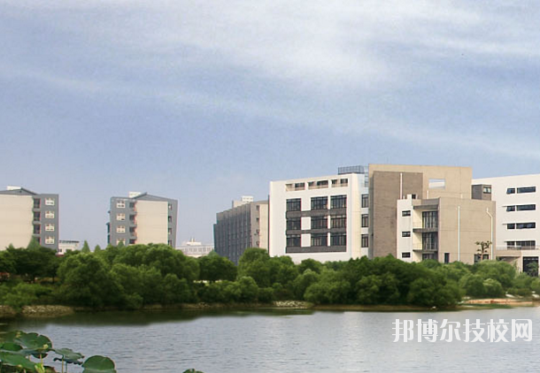 武漢市藝術(shù)學(xué)校2020年報(bào)名條件、招生要求、招生對象