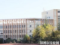 曲靖應(yīng)用技術(shù)學(xué)校2020年招生辦聯(lián)系電話