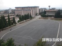 云南工業(yè)高級技工學(xué)校2020年報(bào)名條件、招生對象