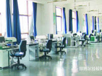 武漢儀表電子學校2023年招生辦聯(lián)系電話