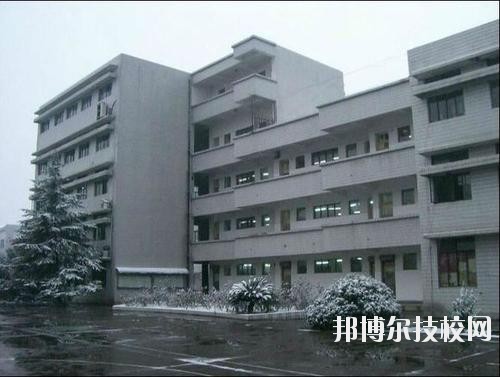 永康衛(wèi)生學(xué)校2020年報名條件、招生要求、招生對象