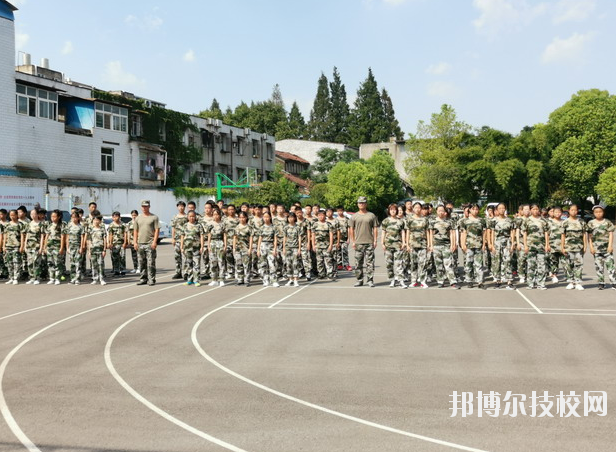 武漢長(zhǎng)江職業(yè)中等專業(yè)學(xué)校2