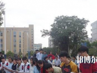 梧州衛(wèi)生學(xué)校2020年報名條件、招生要求、招生對象