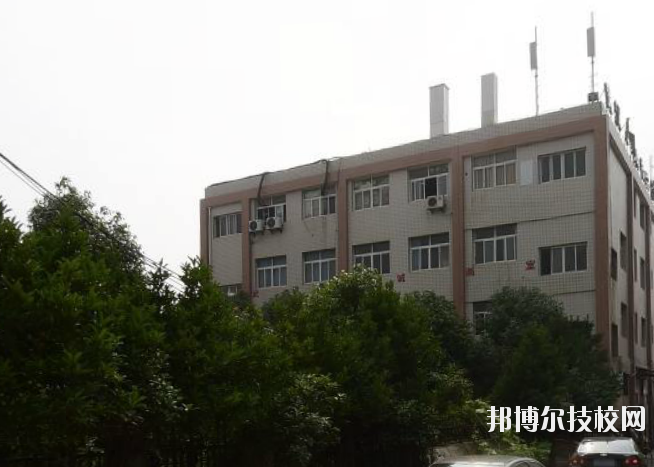 武漢應(yīng)用科技學(xué)校6