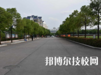 贛州華堅(jiān)科技職業(yè)學(xué)校2023年招生辦聯(lián)系電話