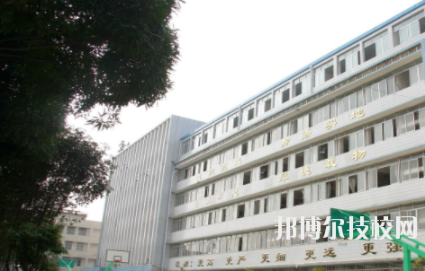 廣西機電工程學(xué)校2020年報名條件、招生要求、招生對象 