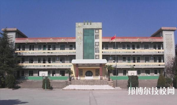 麻城工業(yè)學(xué)校2020年招生辦聯(lián)系電話