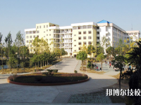 武漢第一輕工業(yè)學(xué)校2023年招生辦聯(lián)系電話