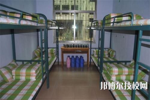 四川長(zhǎng)寧縣職業(yè)技術(shù)學(xué)校2020年宿舍條件