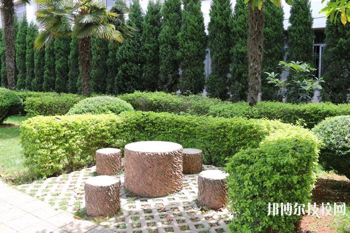 荊州勞動(dòng)中等專業(yè)學(xué)校2020年招生辦聯(lián)系電話