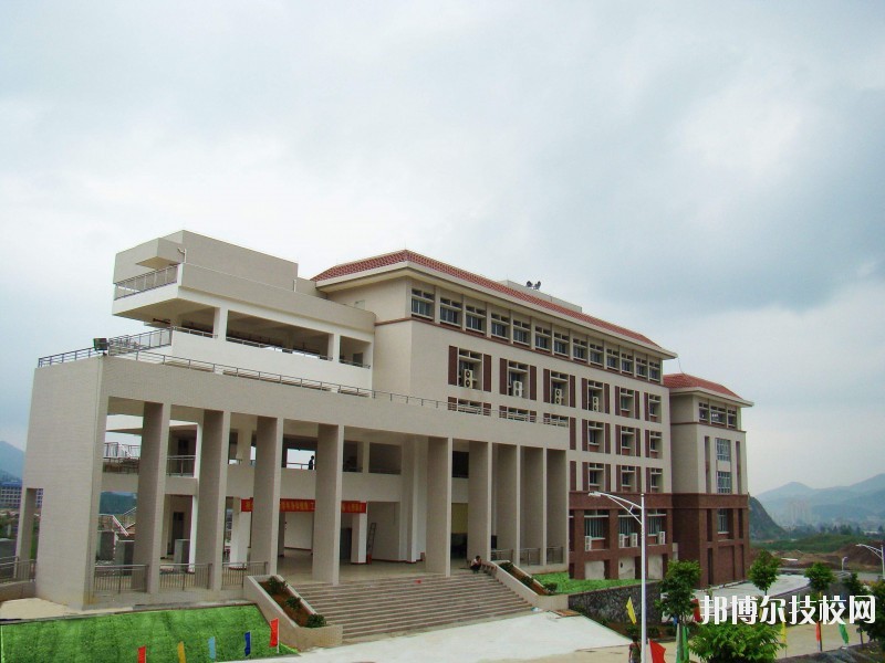 荊州勞動(dòng)中等專業(yè)學(xué)校學(xué)校怎么樣、好不好