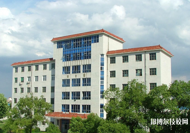 武漢黃陂職業(yè)技術(shù)學校2020年報名條件、招生要求、招生對象