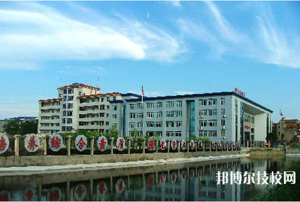 武漢黃陂職業(yè)技術(shù)學(xué)校6
