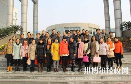 萍鄉(xiāng)湘東職業(yè)中等專業(yè)學(xué)校2020年報(bào)名條件、招生要求、招生對(duì)象 