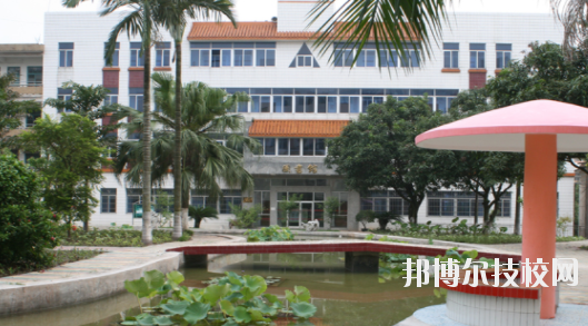 廣西玉林農(nóng)業(yè)學(xué)校2020年招生簡(jiǎn)章