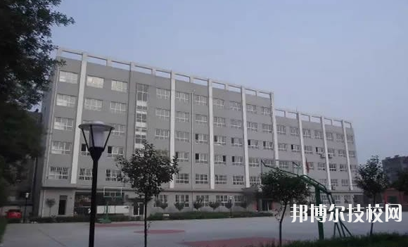 華陰市職業(yè)教育中心2020年報(bào)名條件、招生要求、招生對象 