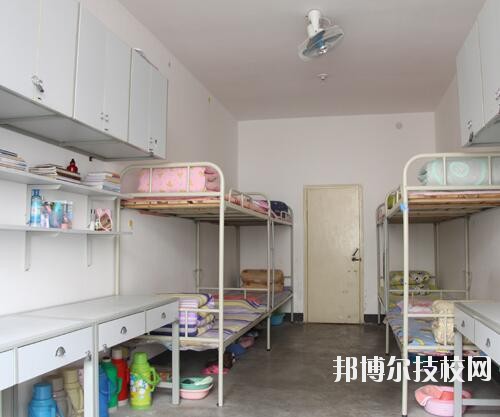 鄭州商業(yè)中等專業(yè)學校2023年宿舍條件
