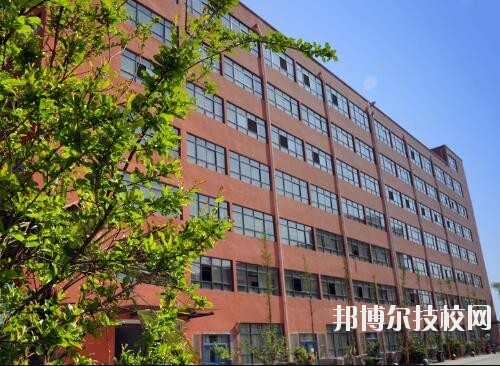 鄭州商業(yè)中等專業(yè)學(xué)校2023年招生辦聯(lián)系電話