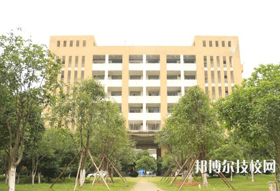 武漢助產(chǎn)學(xué)校2