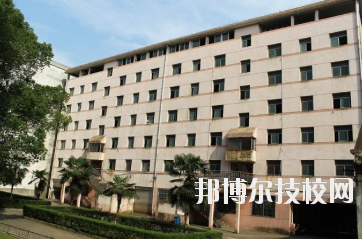 江西輕工業(yè)高級技工學(xué)校怎么樣、好不好