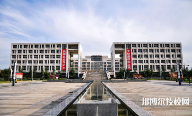 陜西商貿(mào)學(xué)院附屬中職校2020年報(bào)名條件、招生要求、招生對(duì)象 