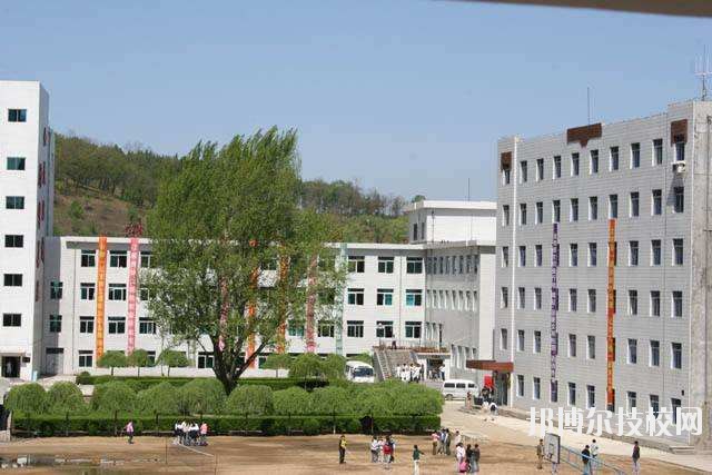 重慶渝東衛(wèi)生學(xué)校學(xué)校怎么樣、好不好