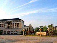 江漢油田職業(yè)技術(shù)學(xué)校2023年報名條件、招生要求、招生對象